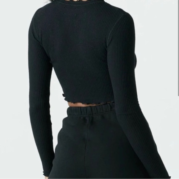 JOAH BROWN CROPPED SCALLOP CREW NECK - Picture 2 of 7